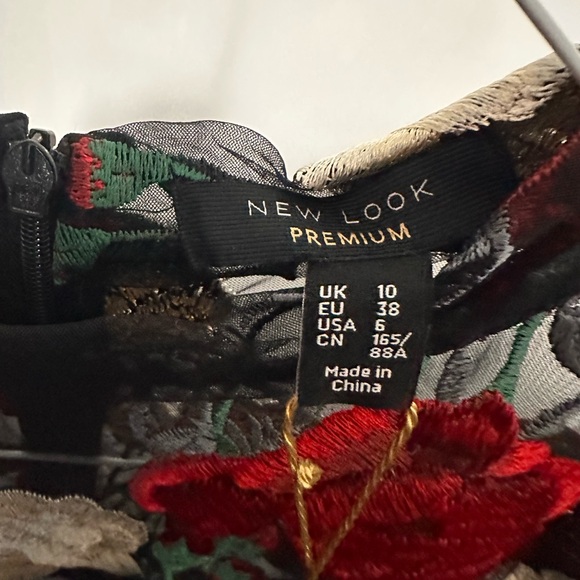 A midi new dress in tags in size medium - Picture 2 of 3